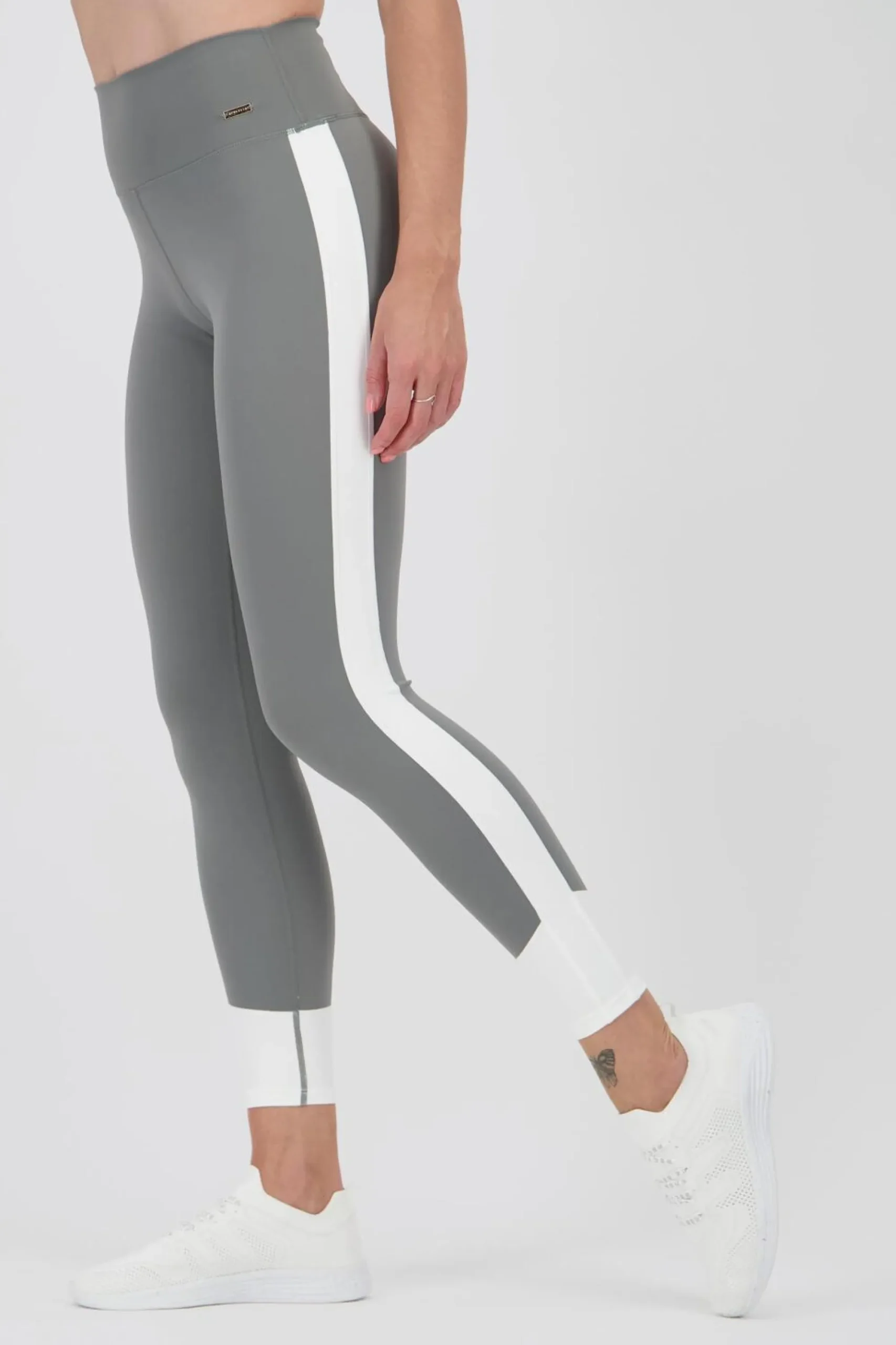 Athlecia Apaia