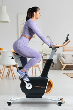 Keboo Bicicleta Estática Motorizada Fitness Serie 900 Black Frenado Magnético | Inercia 7 Kg Y 32