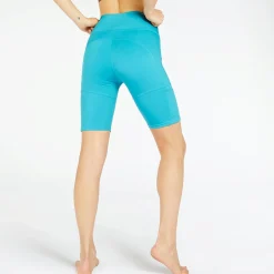 Born Living Yoga aaka