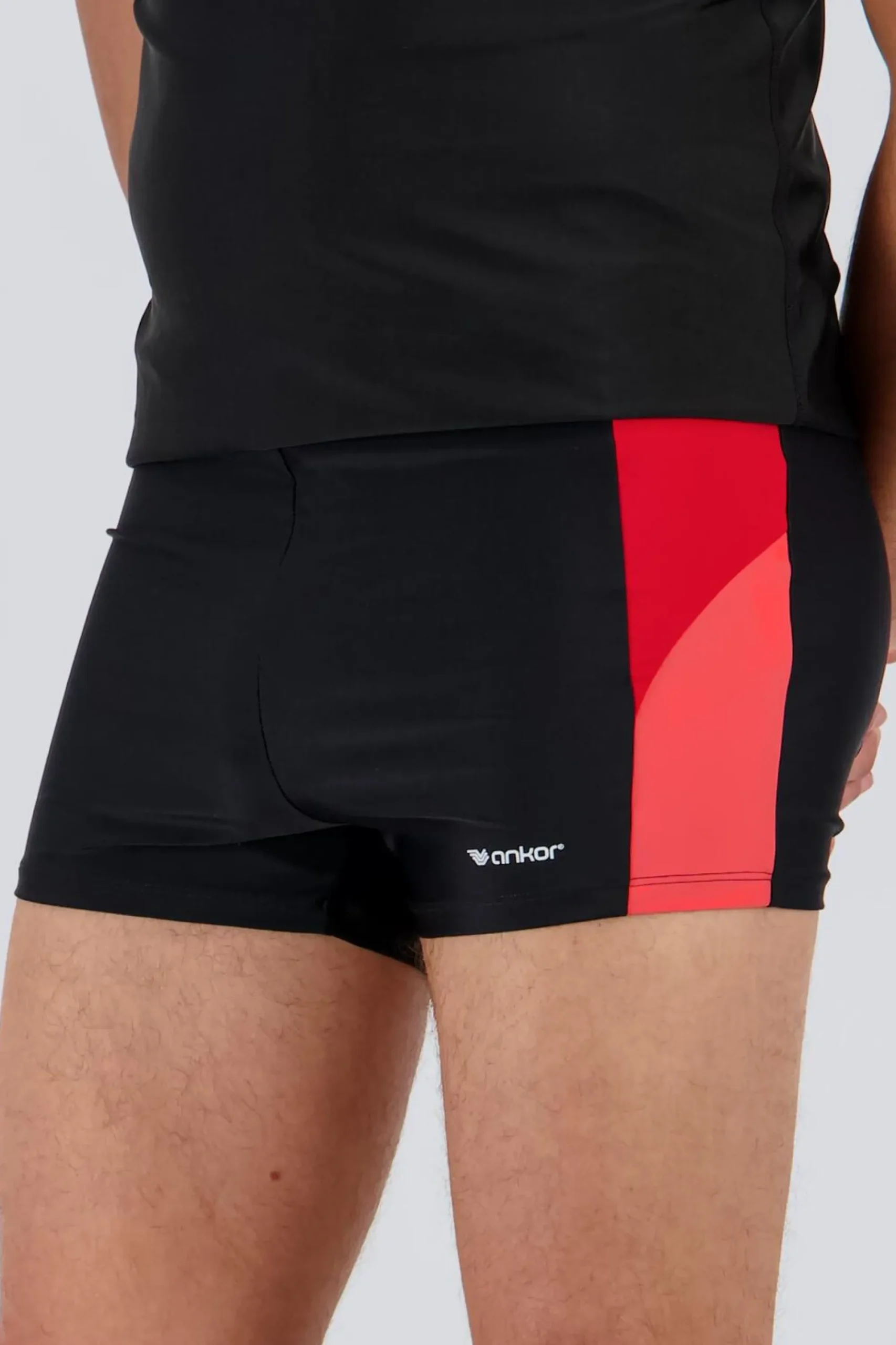 Ankor Boxer Natação