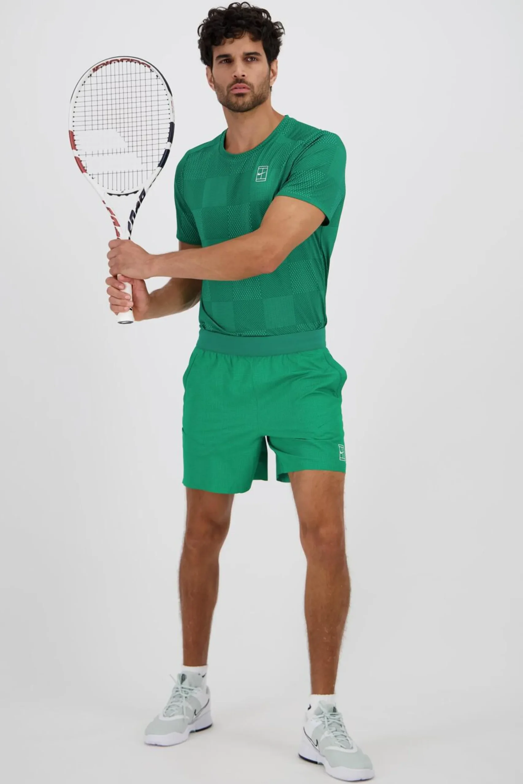 Nike Caçõe