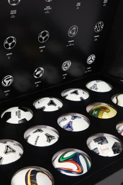 adidas Conjunto Mini Bola Fifa World Cup 26™ Trionda