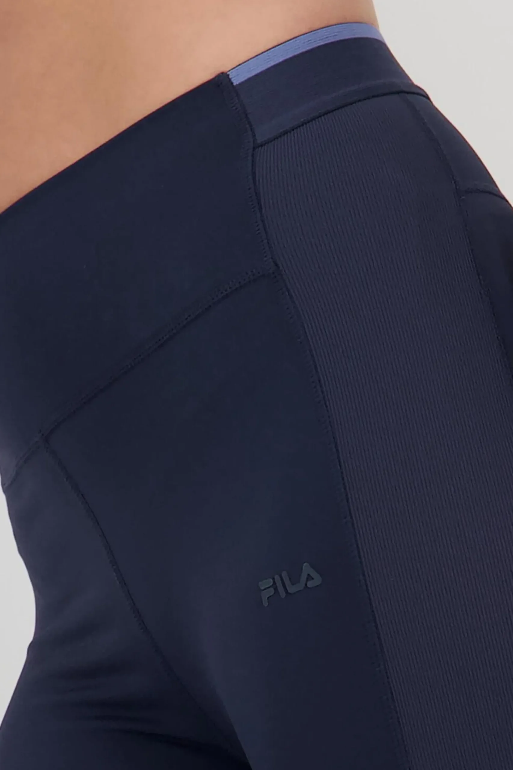 Fila Perforance