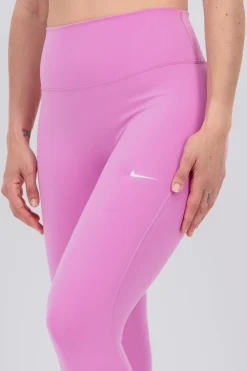 Nike egging Ata