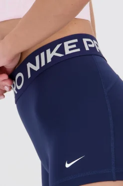 Nike egging