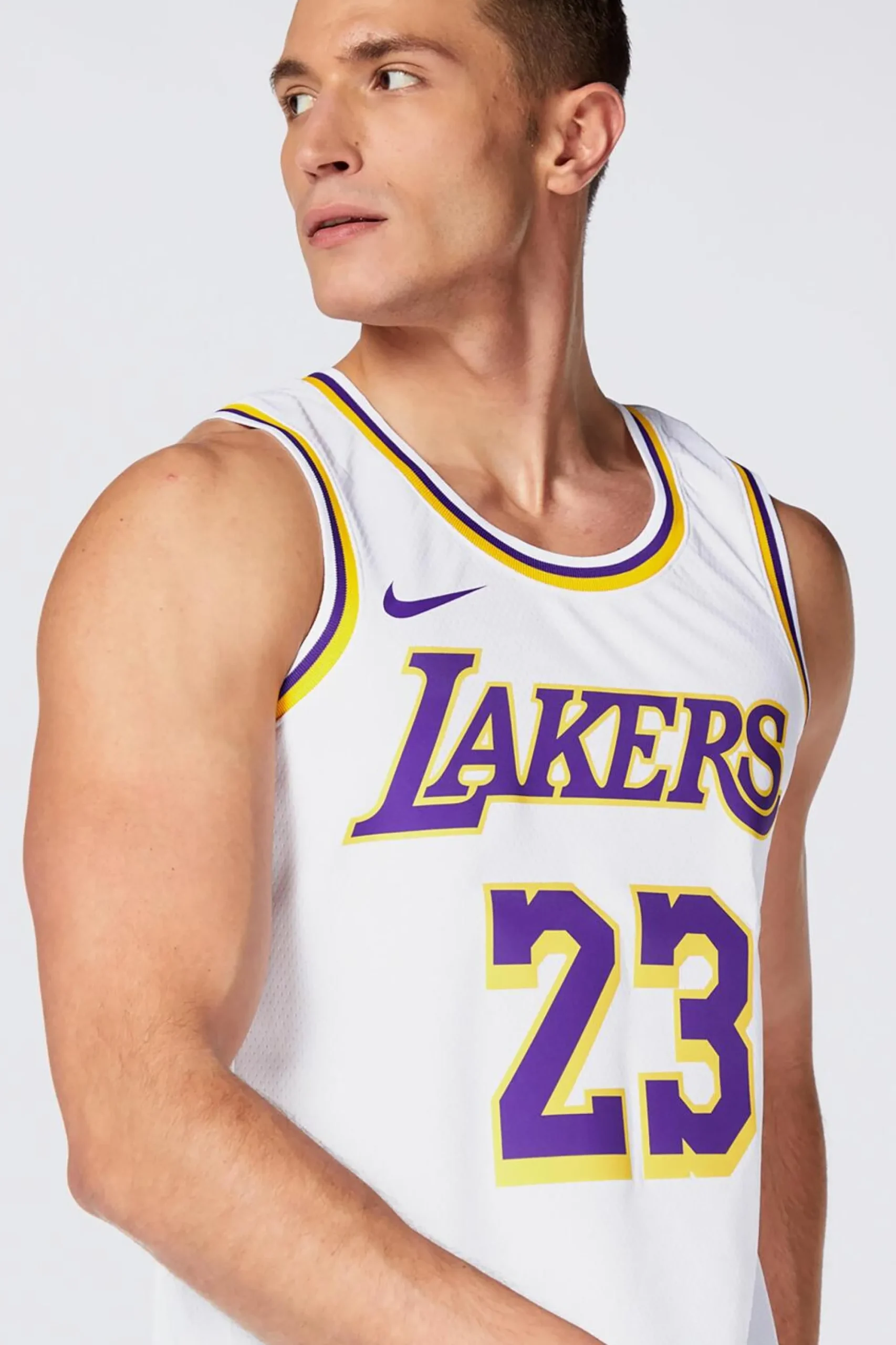Jordan Nike NBA o Angee aker