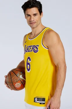 Nike NBA o Angee aker
