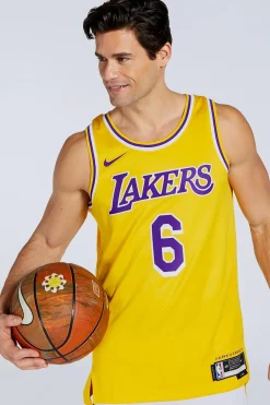 Nike NBA o Angee aker
