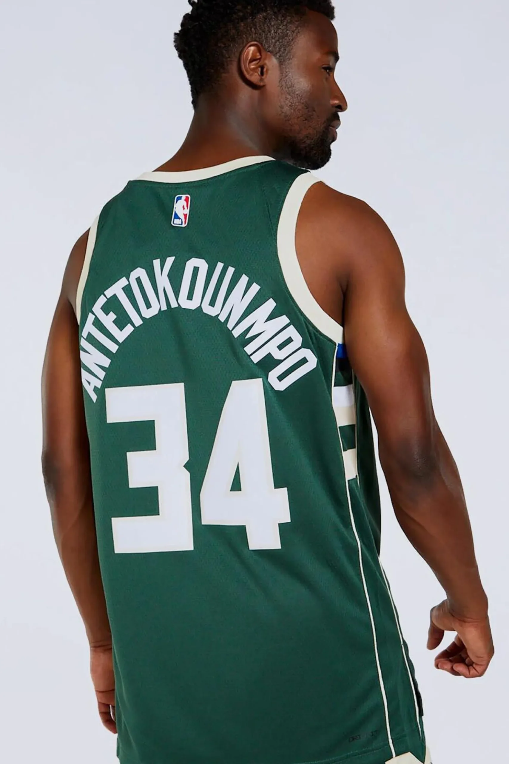 Nike NBA iwaukee Buck