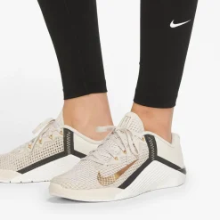 Nike One High Rie