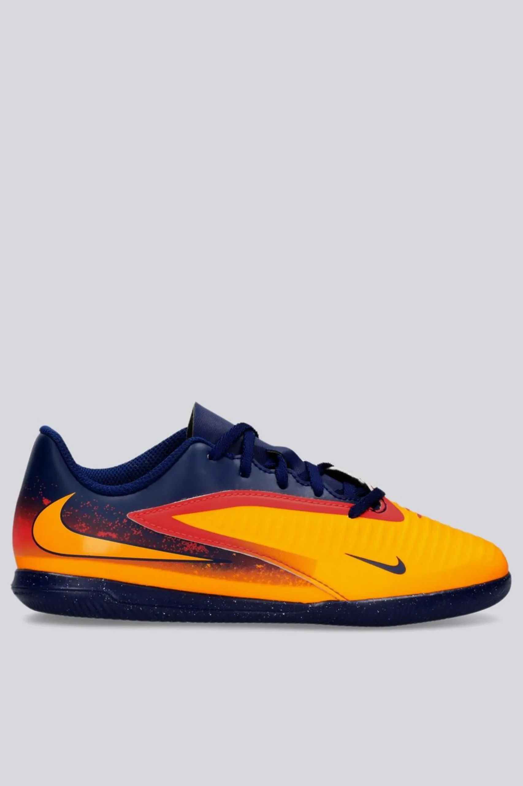 Nike Phantom Club 6