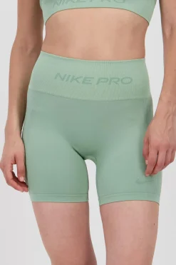 Nike Pro eae