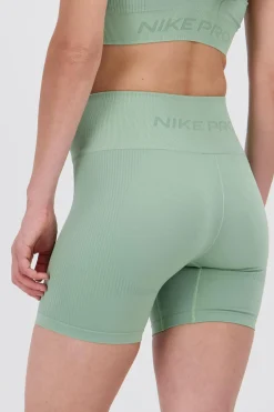 Nike Pro eae