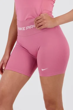 Nike Pro eae