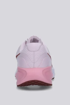 Nike Revolution 8