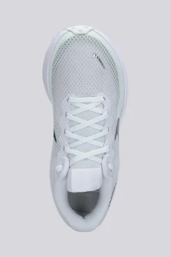 Nike Revolution 8