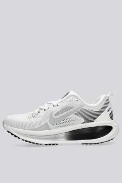 Nike Vomero 18