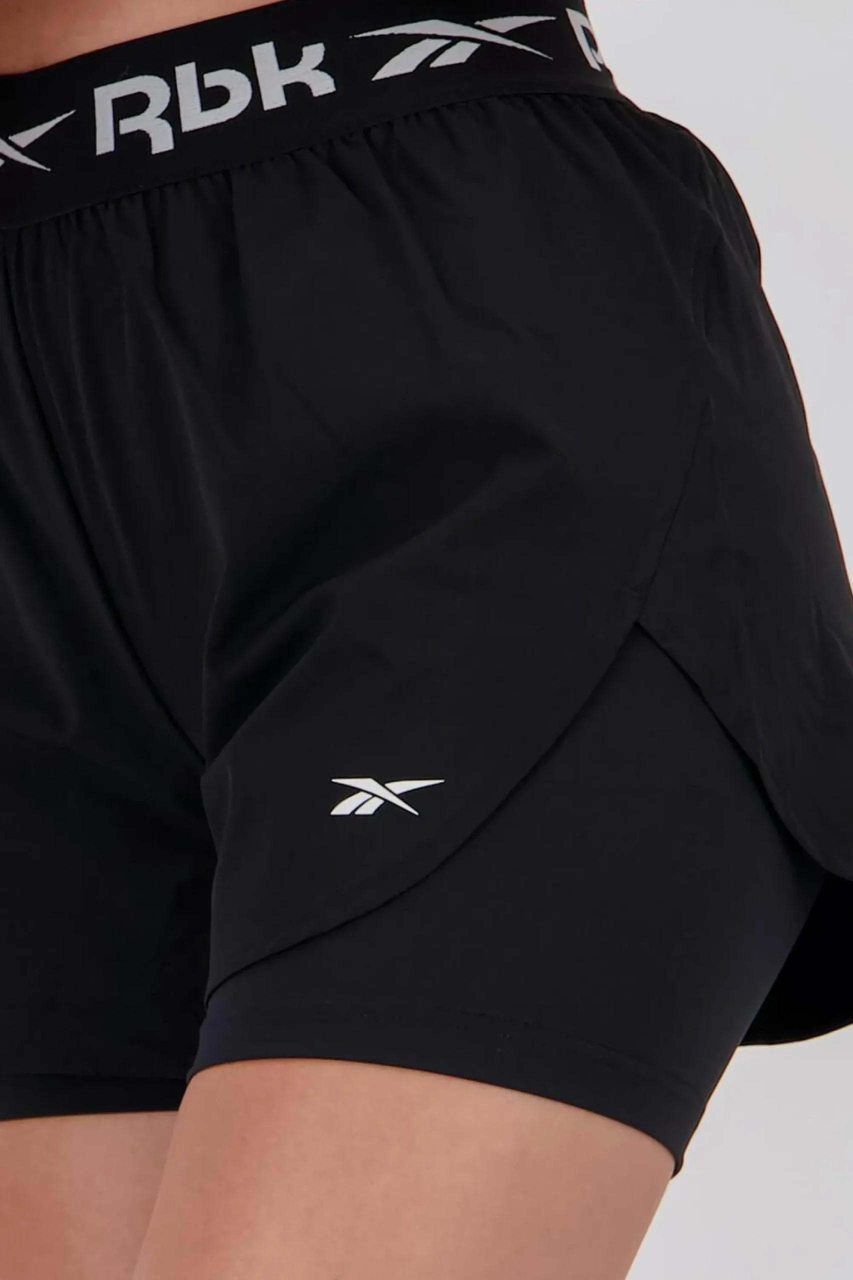 Reebok aribe